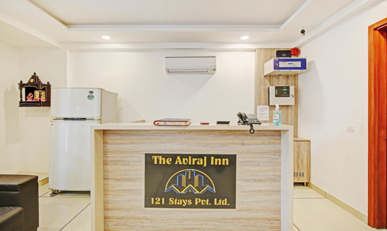 Treebo Aviraj Inn Noida Exteriör bild
