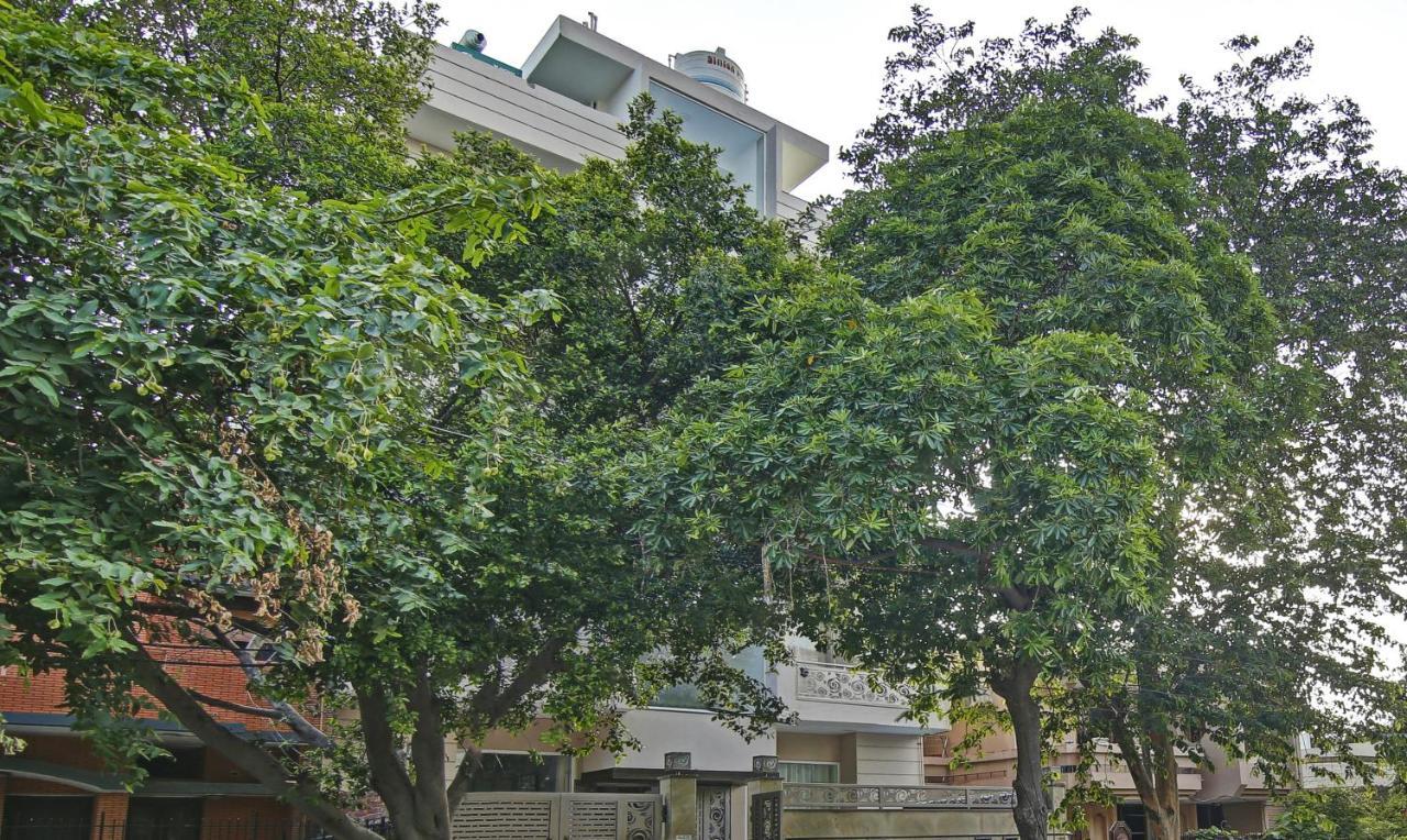 Treebo Aviraj Inn Noida Exteriör bild